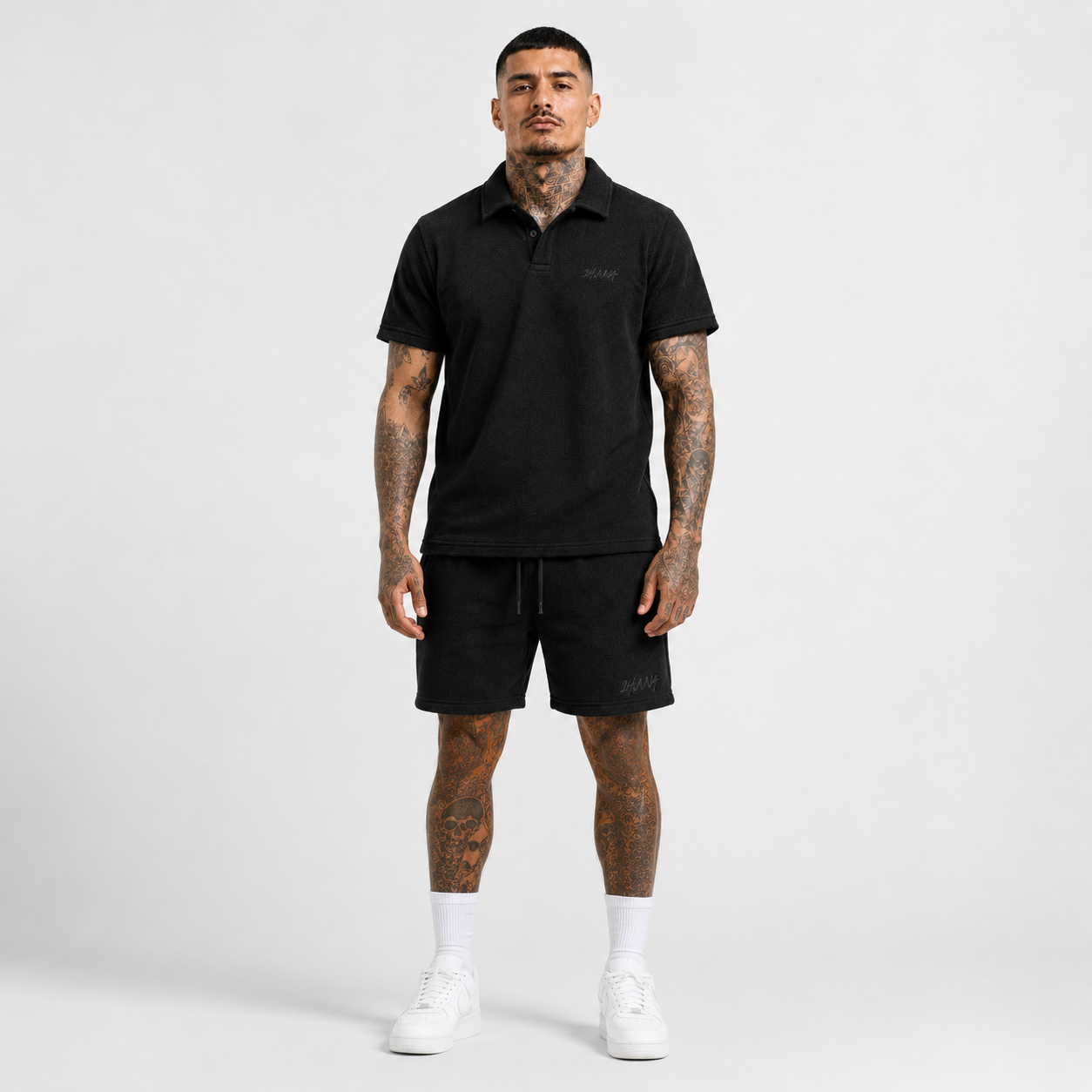 1HUNNA Casual Terry Set in zwart – gedragen voorkant